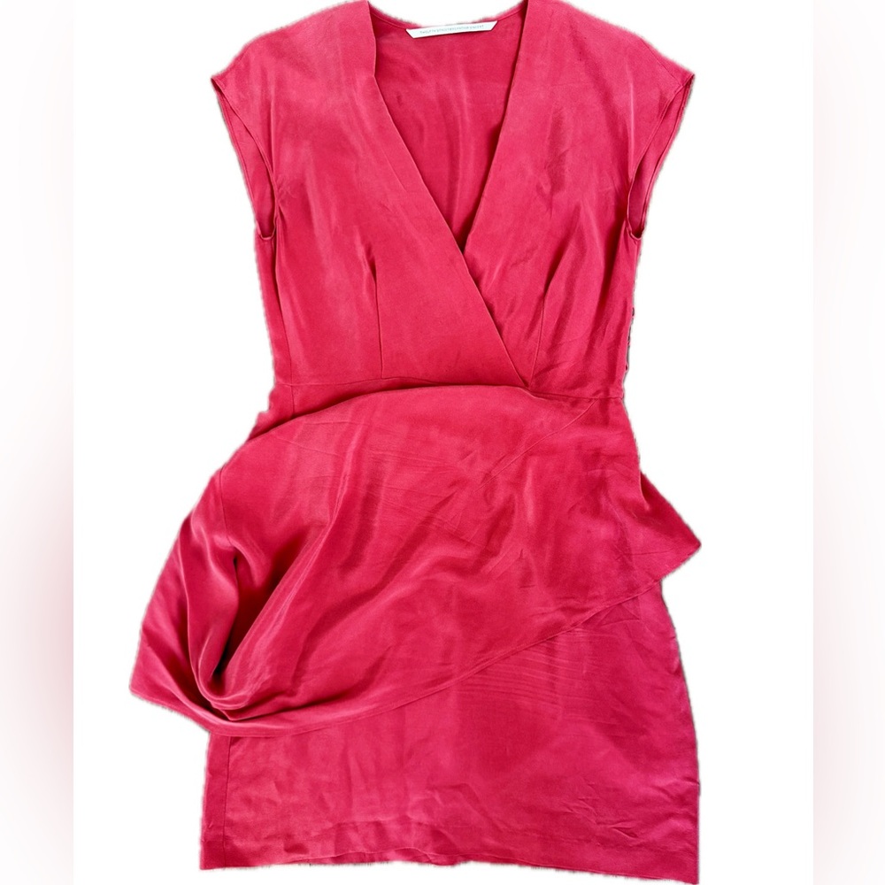 12th street by Cynthia Vincent red 100%silk mini dress. Size small.